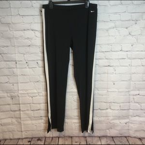 NIKE WOMENS BLACK TRAINING PANTS EUC SZ XL (16-18)